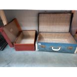 2 vintage suitcases