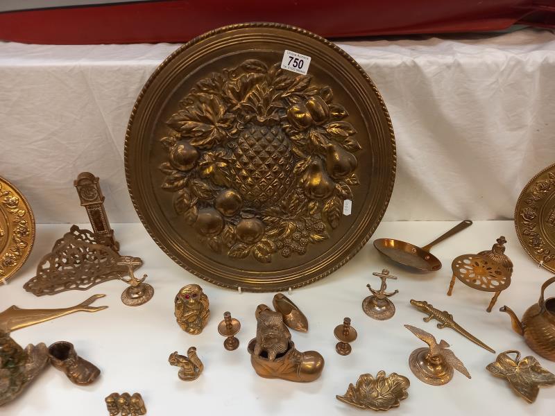 A good selection of brass items including Lincoln plaque etc - Image 3 of 4