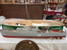 1/40 scale Robbe model kit of Schutze, model no 1091 minesweeper 120cm, loose parts in box.