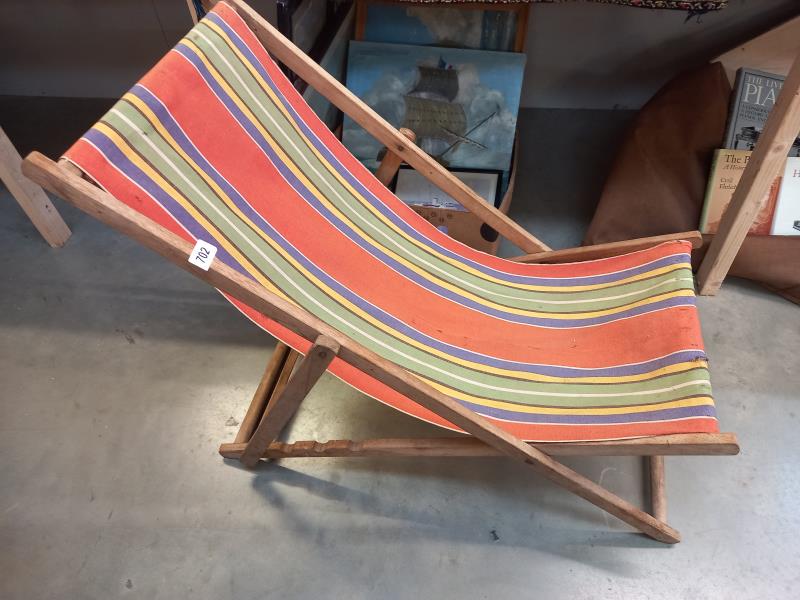 A vintage deckchair - Image 2 of 2