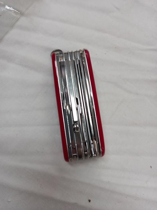 A boxed Victorinox 33 function Swiss champ original Swiss army knife, new but box is slightly a/f - Image 2 of 4