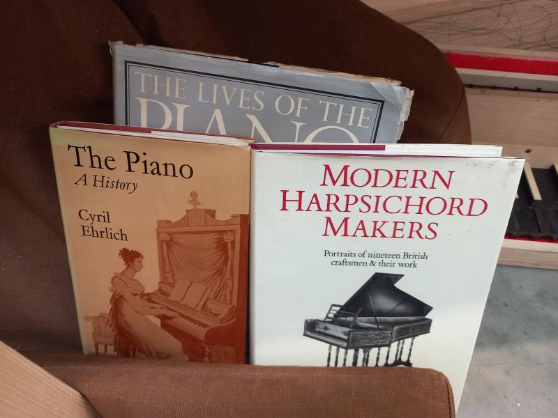 A wooden harpsichord, case and three books. Collect Only. Harpsichord in the case needs attention, - Image 3 of 3