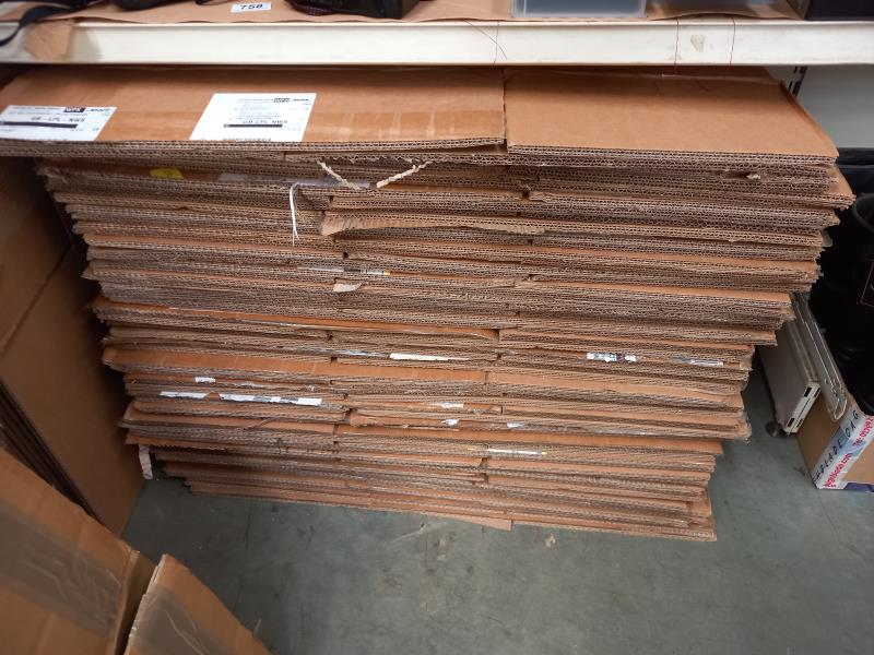 A large quantity of used heavy duty cardboard boxes, various sizes, 61cm x 45cm x 45cm and 49cm x - Image 4 of 4