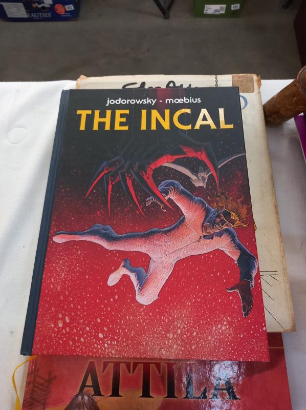 An interesting lot of books including comic books etc. - Image 7 of 18