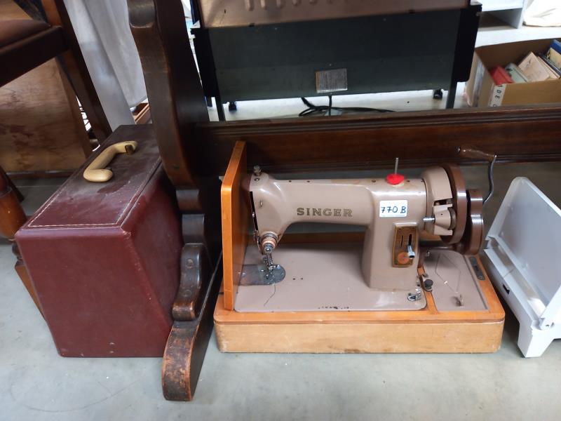 Vintage Singer 185k sewing machine