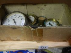 A box of gauges.