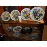 A mixed lot of collector's plates.