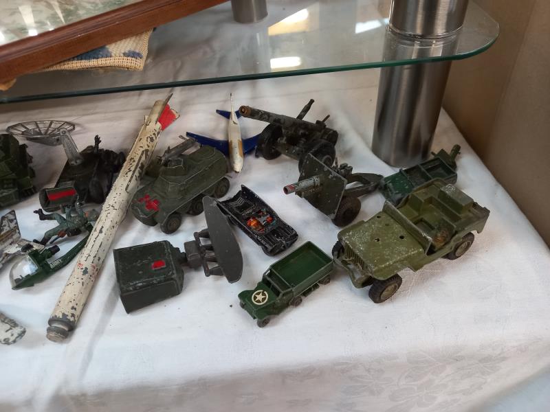 A box of Dinky, Corgi & Matchbox Military vehicles - Image 4 of 4