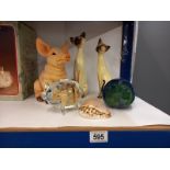 A pig figure, pair of cats ( 1 ear A/F) hedgehog money box & glass pig & Lords prayer on shell