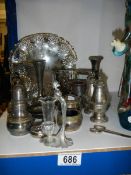 A mixed lot of silver plate.