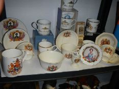A mixed lot of commemorative ceramics.