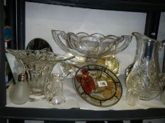 A mixed lot of good glassware, COLLECT ONLY.