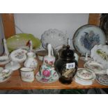 A mixed lot of ceramics.