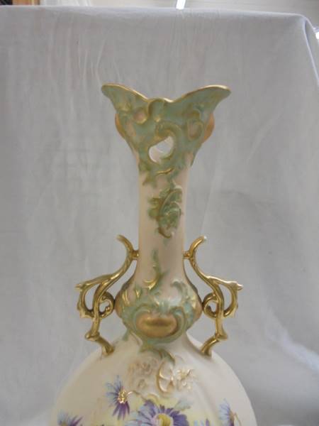 A very pretty, ornate, hand painted antique Austrian porcelain 12" high vase from the Roberte Hanke - Image 3 of 5