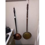 A copper warming pan & a brass warming pan (COLLECT ONLY)