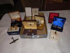 A good mixed lot of cufflinks & tie pins