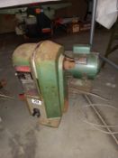 A Nu Tool wood turning lathe motor & head unit for spares & repairs/repairs (COLLECT ONLY)