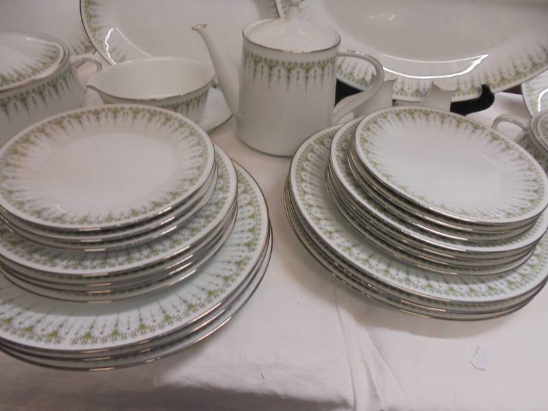 In excess of 35 pieces of Noritake Kambrook pattern dinnerware, COLLECT ONLY. - Image 3 of 3