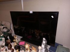 A Panasonic 32" television & a DVD player (COLLECT ONLY)