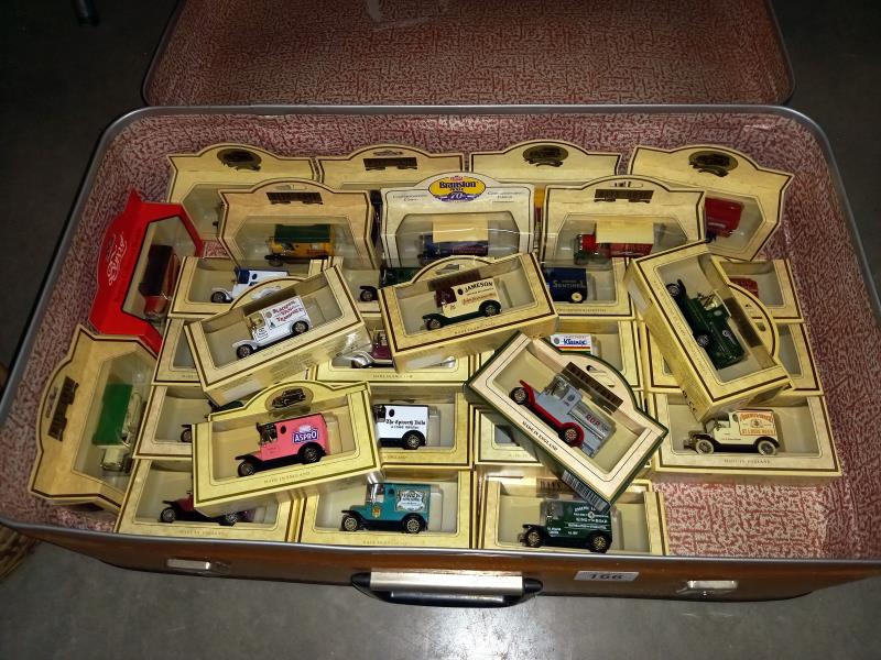 29 boxed Lledo die cast model vans - Image 2 of 2