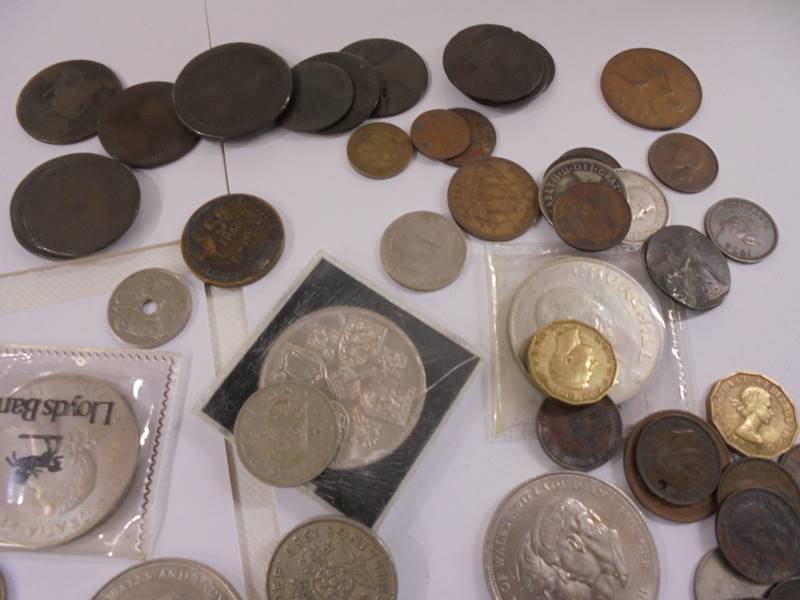 A mixed lot of UK and foreign coins including crowns, £5 etc., - Image 2 of 5