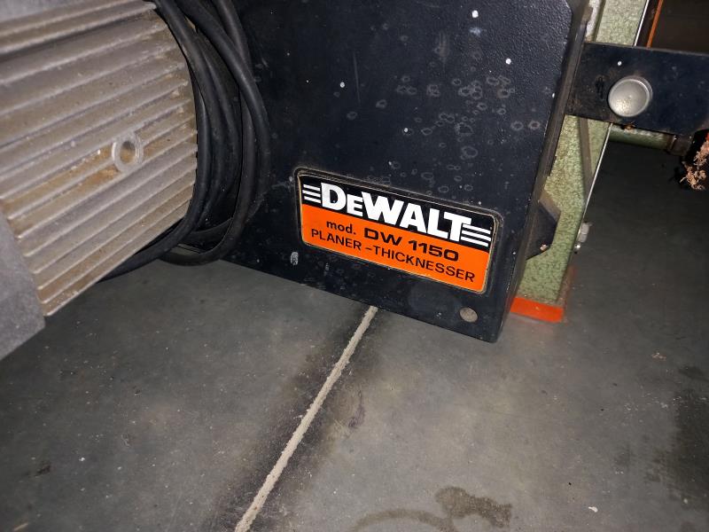 A Dewalt bench wood planing machine (COLLECT ONLY.) - Image 2 of 4