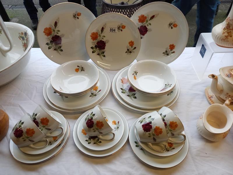 A Alfred Meakin Glo white Rose pattern dinner set