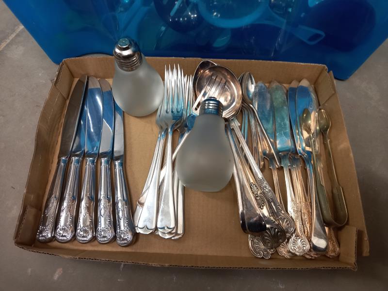 A large lot of cutlery and kitchen utensils. - Image 2 of 3