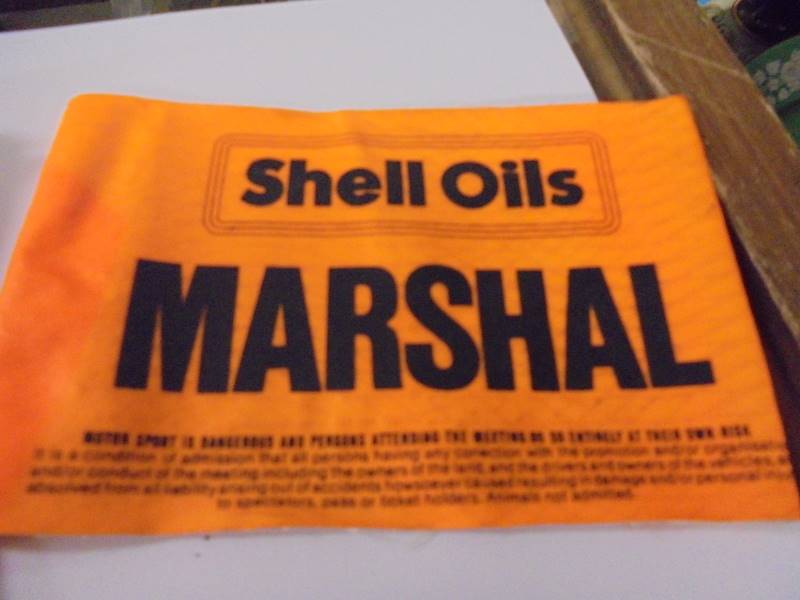 A vintage Shell Oils and Castrol Rally Marshall armbands, AA car badge & an Austin 7 club magazine. - Image 4 of 5