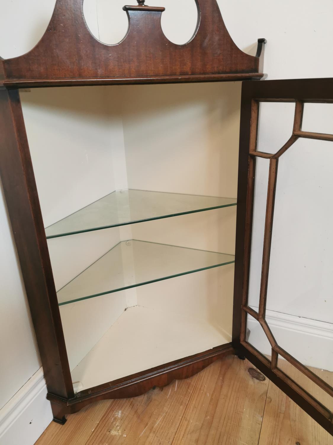 Edwardian mahogany hanging corner cupboard - Image 3 of 4