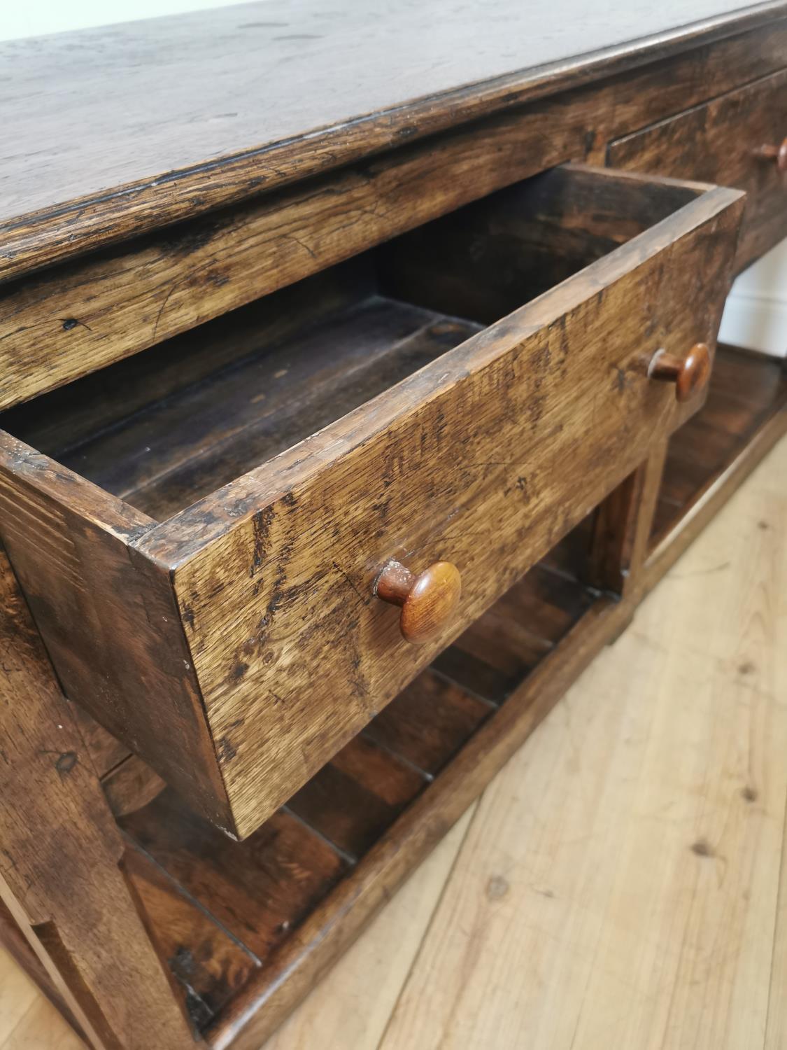 Good quality oak server with three drawers on platform base. - Image 6 of 7