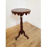 Good quality mahogany lamp table