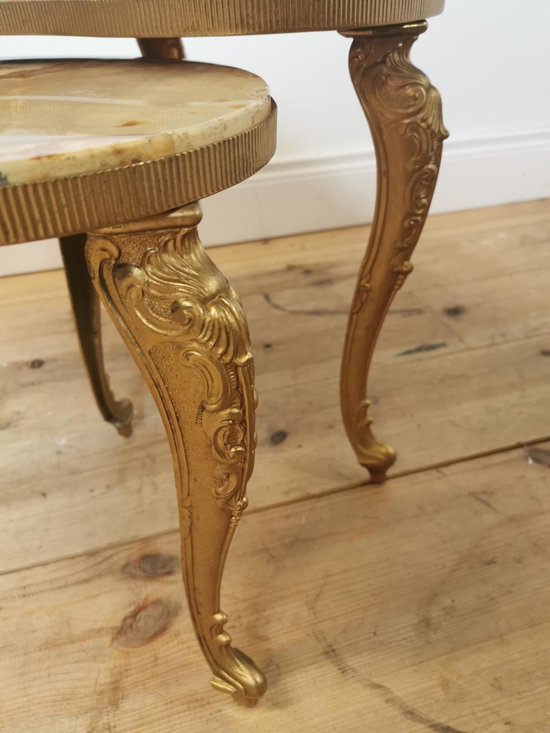 Nest of two gilded metal lamp tables - Image 2 of 5