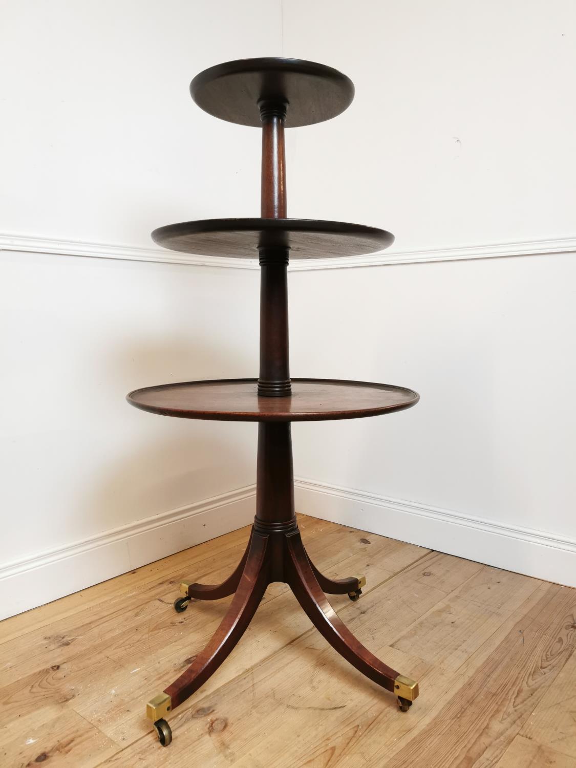 Irish Georgian mahogany three tiered dumb waiter on turned column - Image 4 of 5