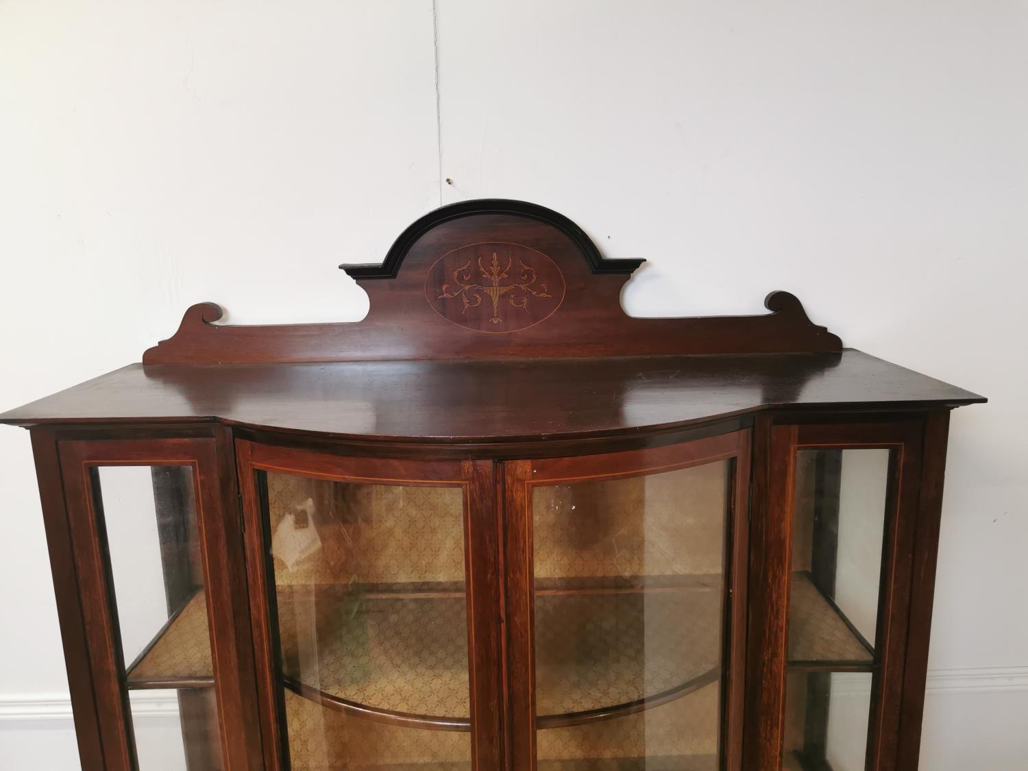 Edwardian mahogany bow fronted display cabinet - Image 3 of 8