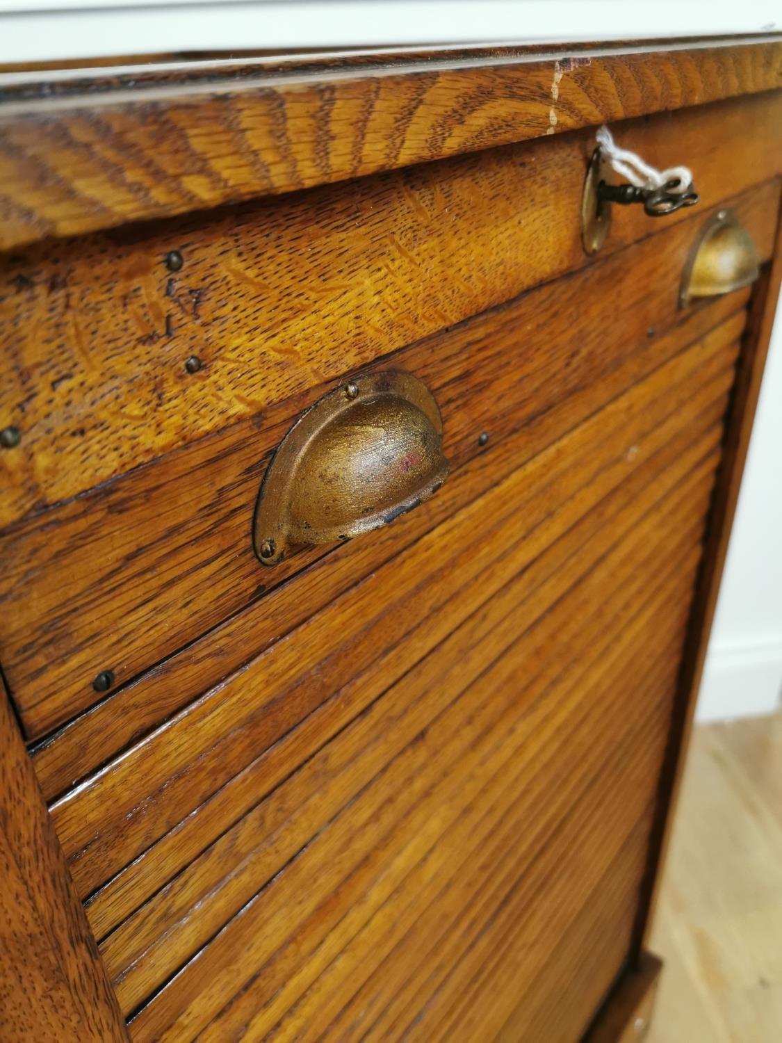 Early 20th. C. oak office cabinet with tambour door - Image 5 of 5