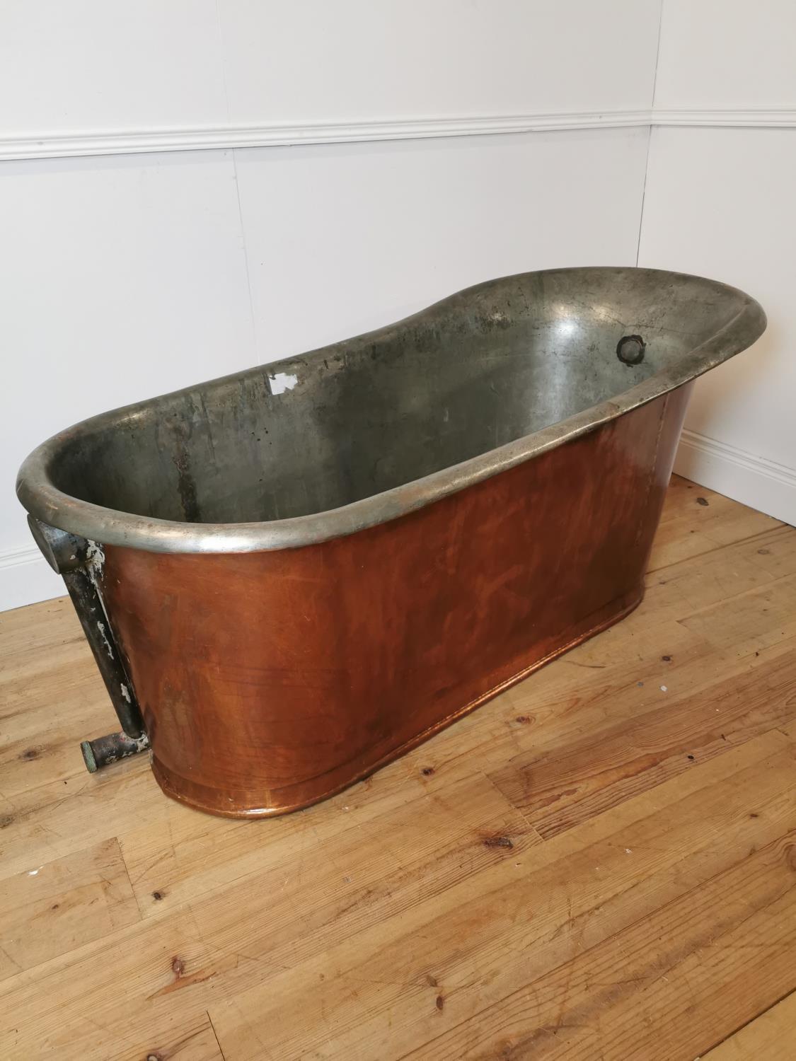 Good quality 19th C. copper roll top slipper bath - Image 7 of 9