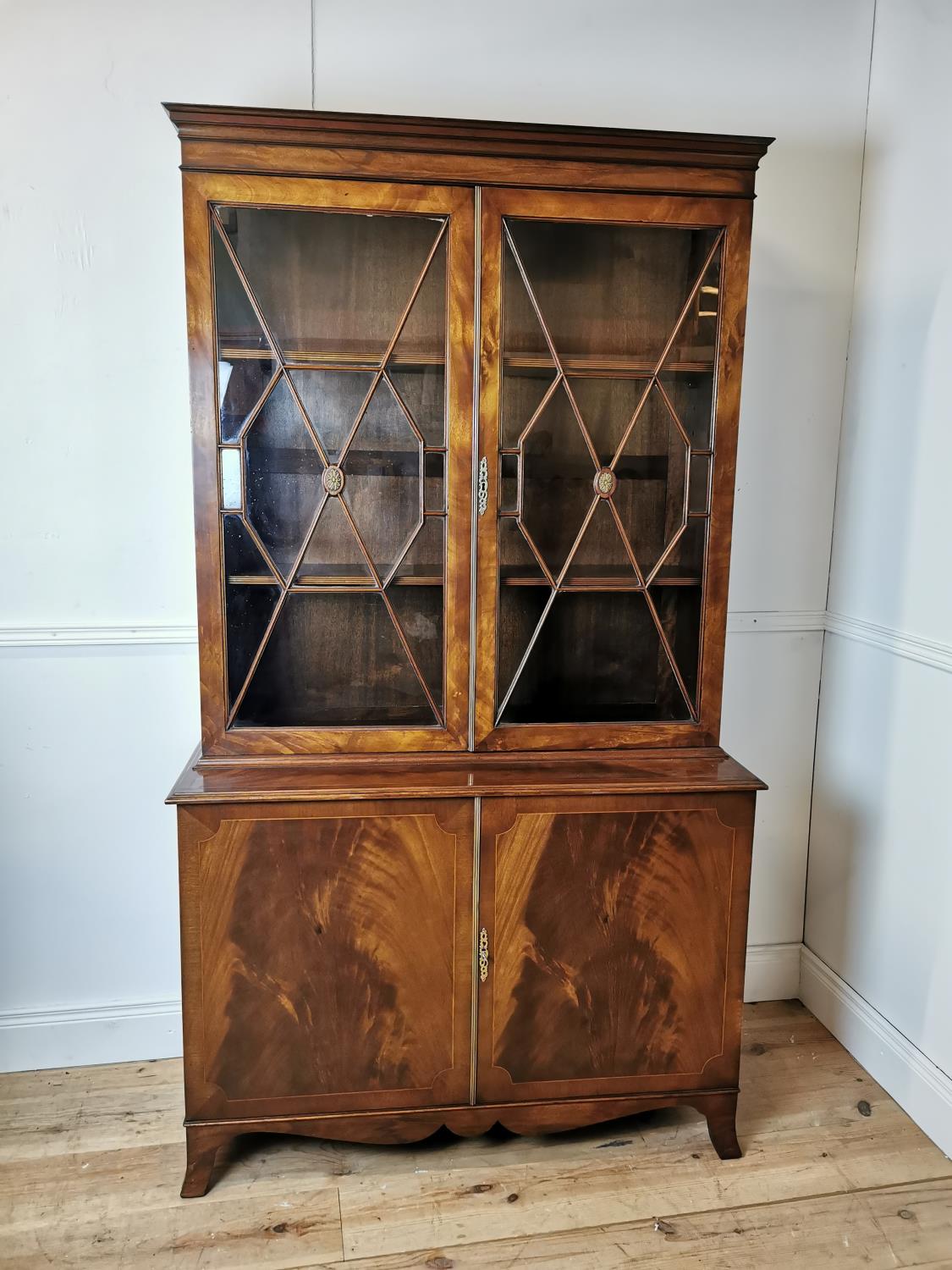 Good quality mahogany astral glazed bookcase