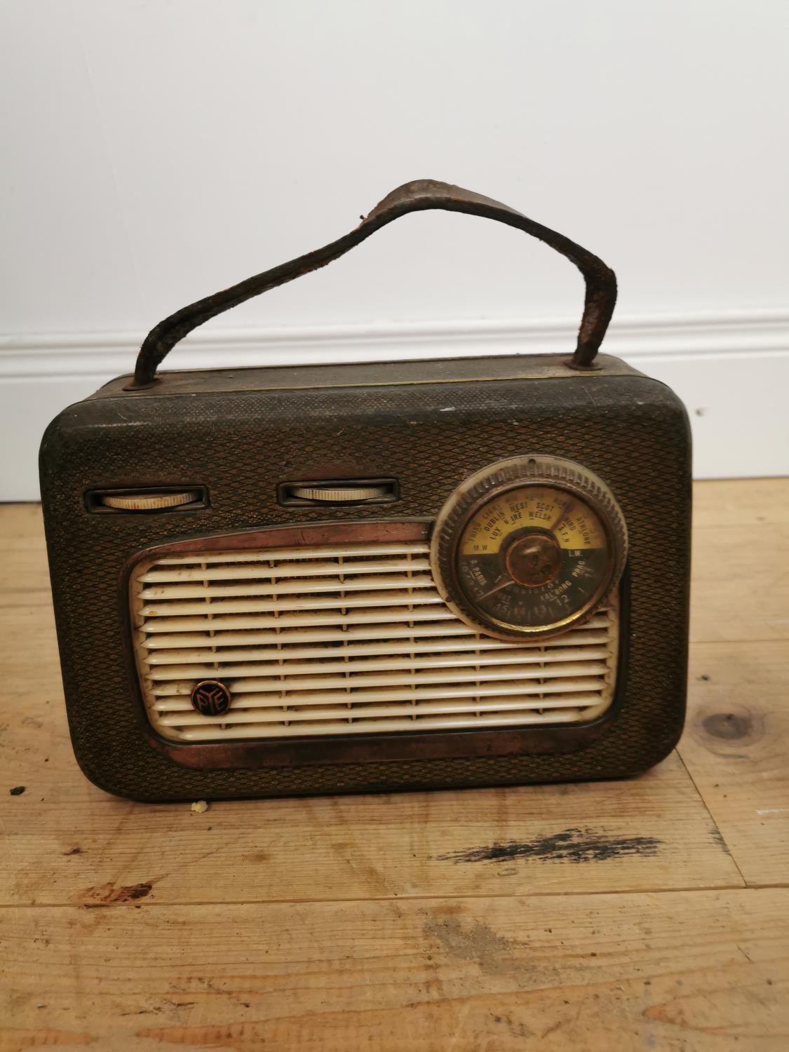 Vintage PYE radio and box - Bild 2 aus 4