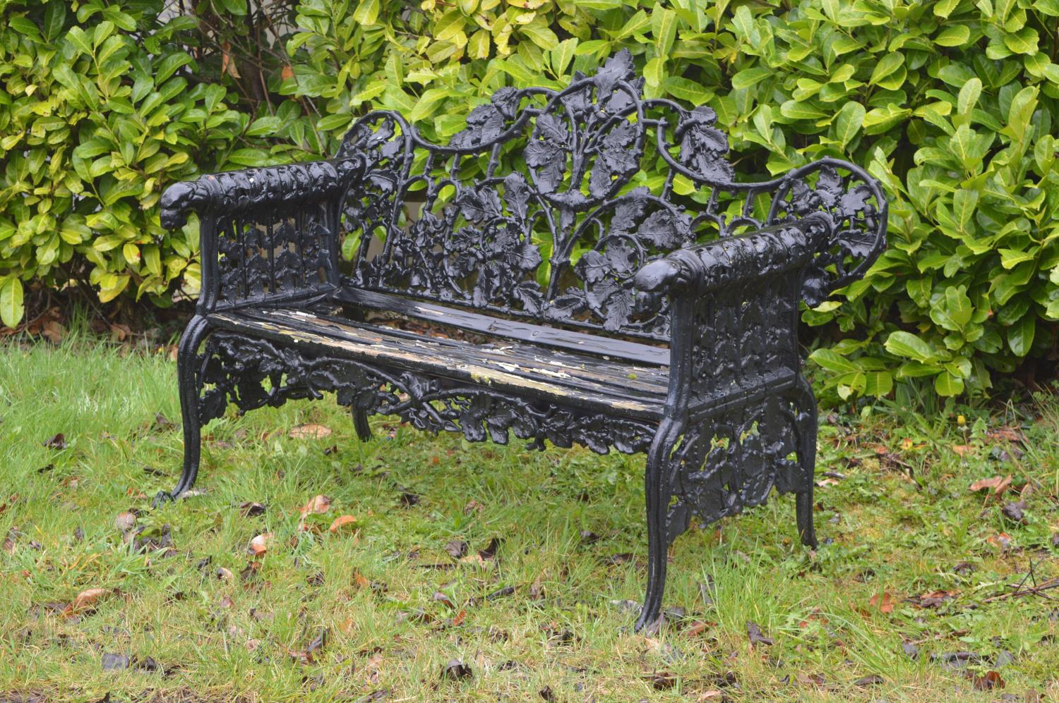 Heavy cast iron coalbrookdale design garden bench {150 cm W x 96 cm H x 70 cm D}