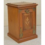 1920's Arts and Crafts oak and brass mounted coal scuttle. {53 cm H x 34 cm W x 34 cm D}.