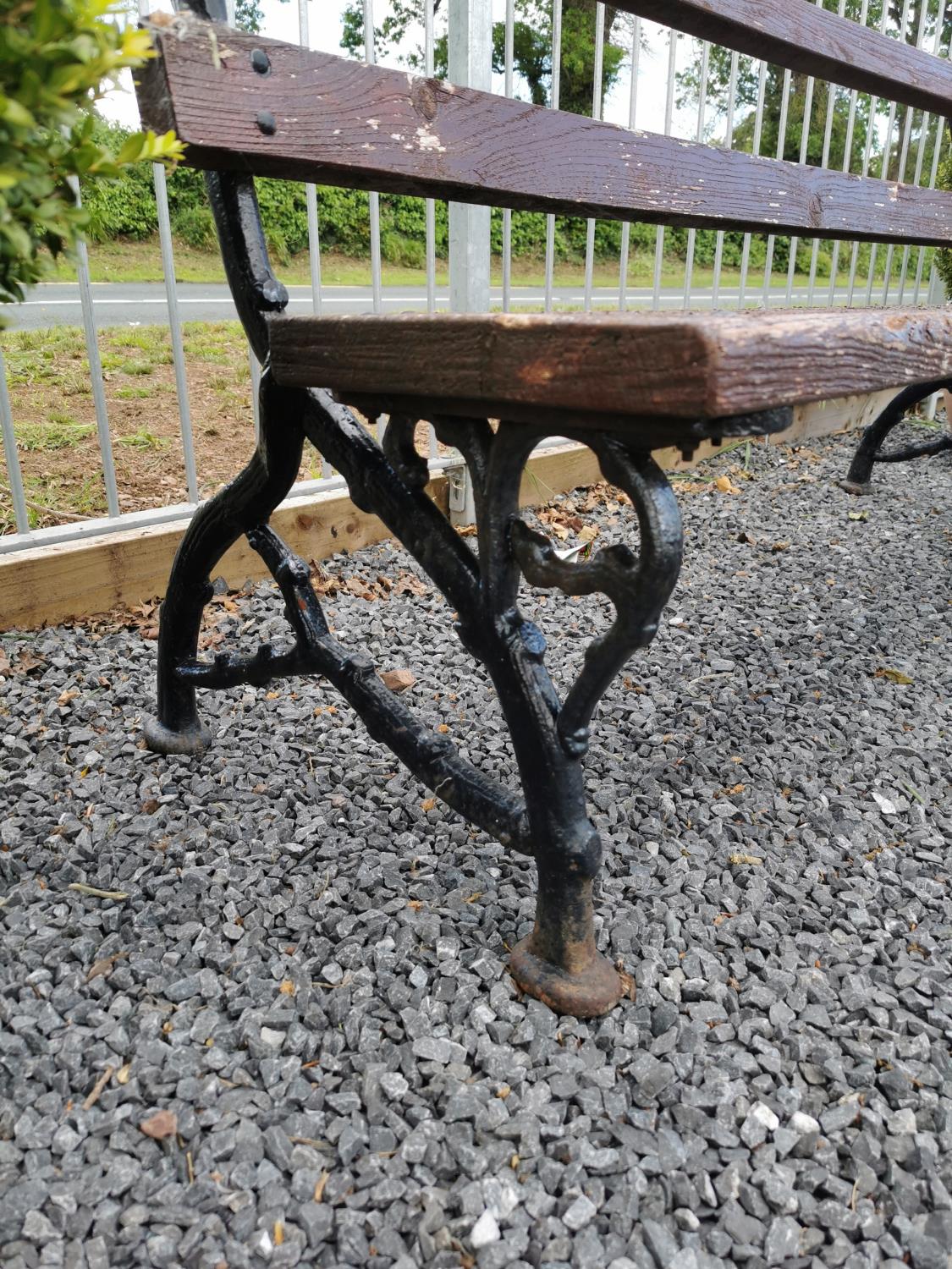Early 20th C. cast iron garden bench with tree branch design. {82 cm H x 183 cm W x 62 cm D} - Bild 2 aus 2