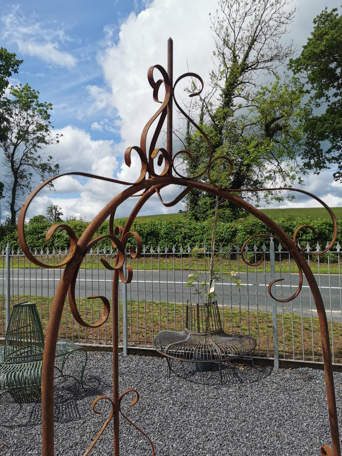 Composition and wrought iron well head on platform base. {122 cm H x 174 cm Dia}. - Bild 3 aus 4