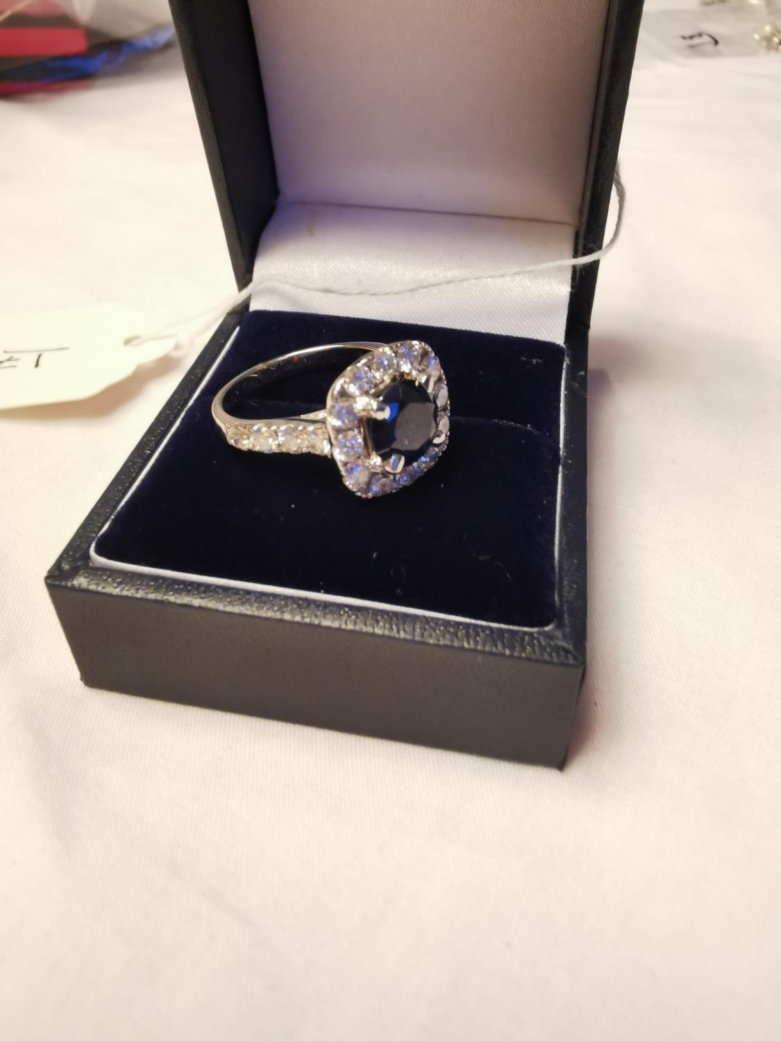 14ct. white gold sapphire and diamond ring Estimated: weight of diamonds 3ct. Size: M - Bild 4 aus 6