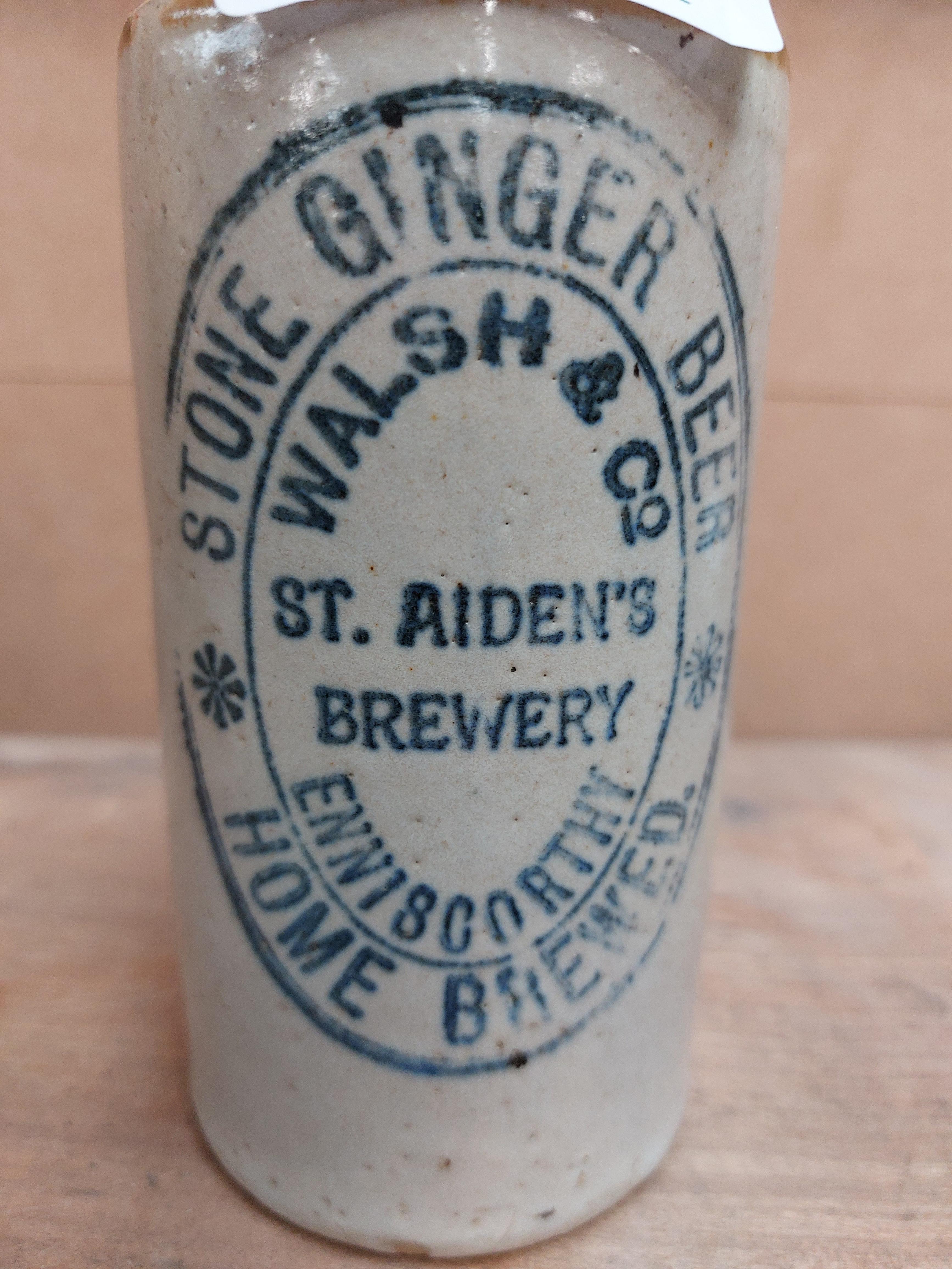 Ginger Beer St Aidan's Brewery Enniscorthy stoneware Ginger beer bottle. {17 cm H x 7 cm Dia}. - Bild 3 aus 3