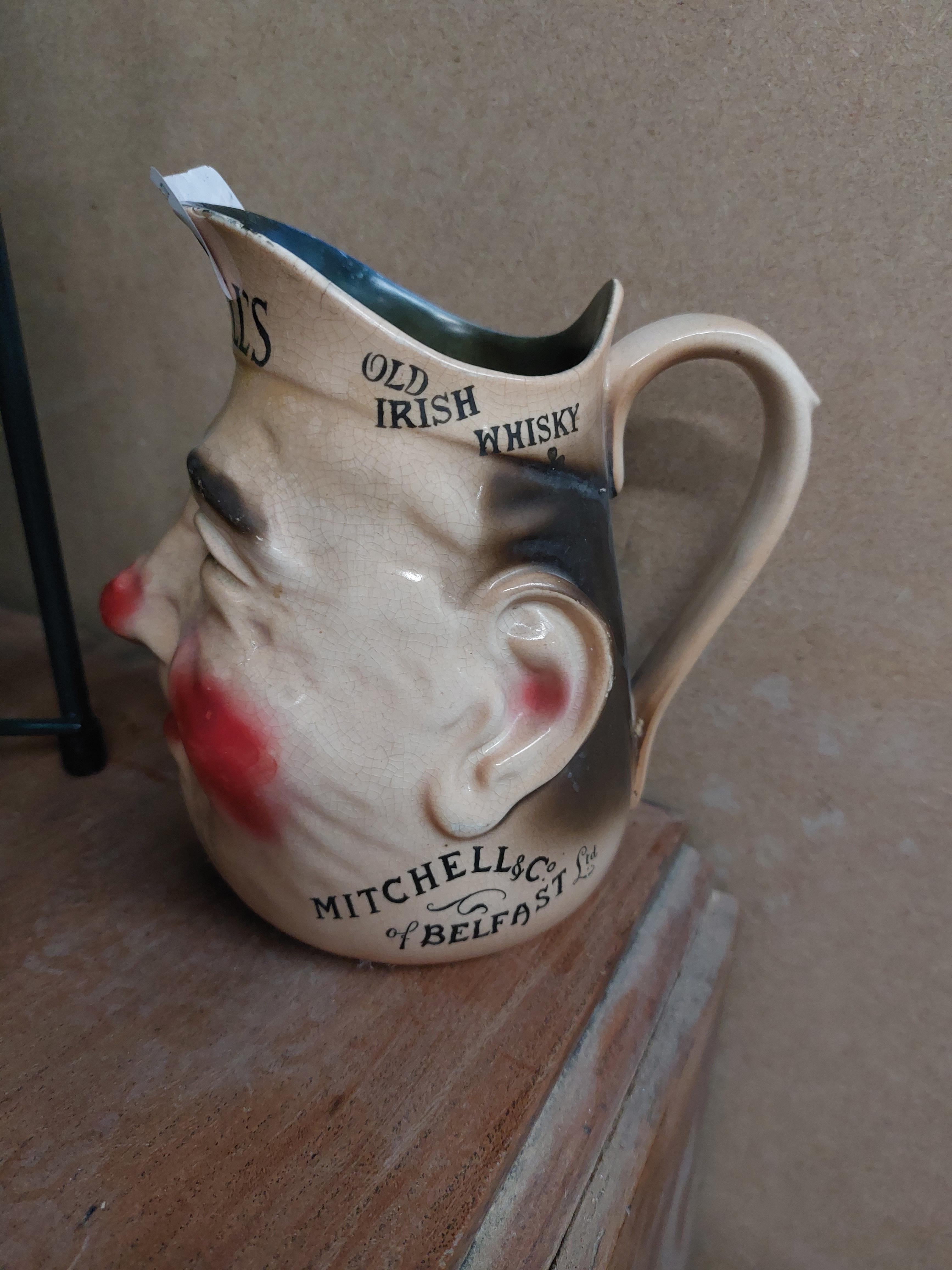 Rare Mitchell's Old Irish Whiskey Toby water jug {15 cm H x 11 cm W x 17 cm D}. - Bild 3 aus 4