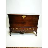 Irish Georgian mahogany chest on stand with two drawers and carved shell in the frieze on cork pad