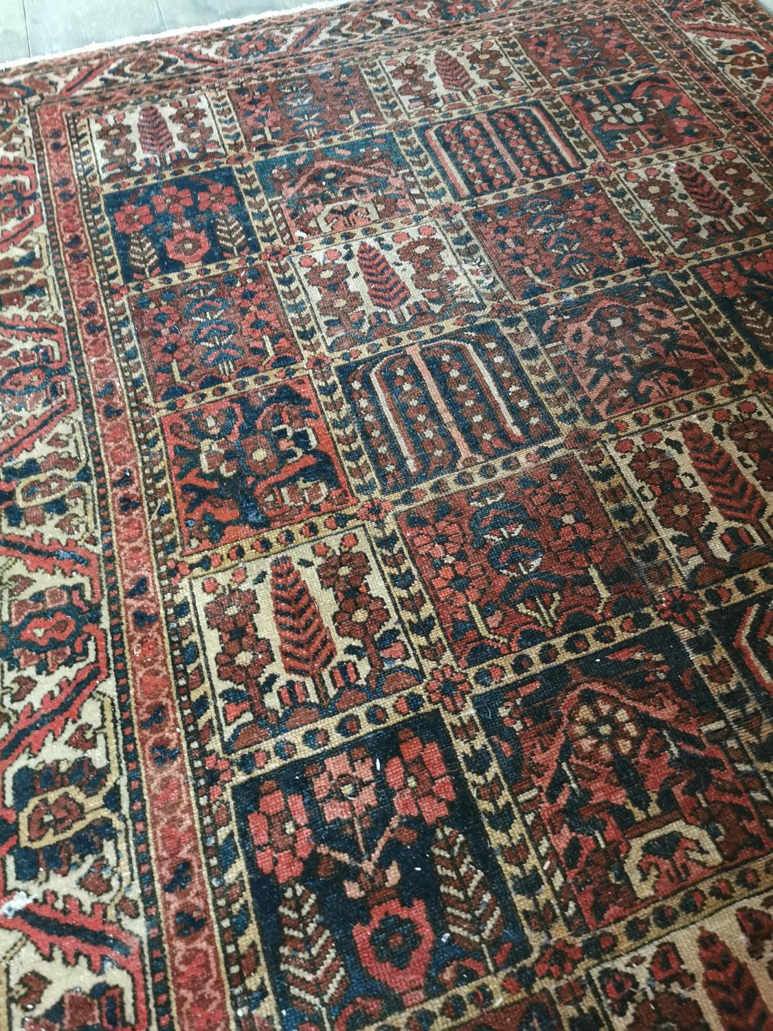 Decorative carpet sqaure {202 cm L x 149 cm W}. - Image 2 of 2