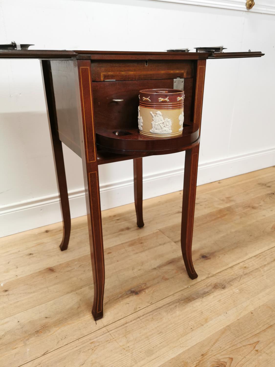 Exceptional quality Edwardian mahogany inlaid smokers cabinet raised on square tapered legs {74 cm H - Image 3 of 4