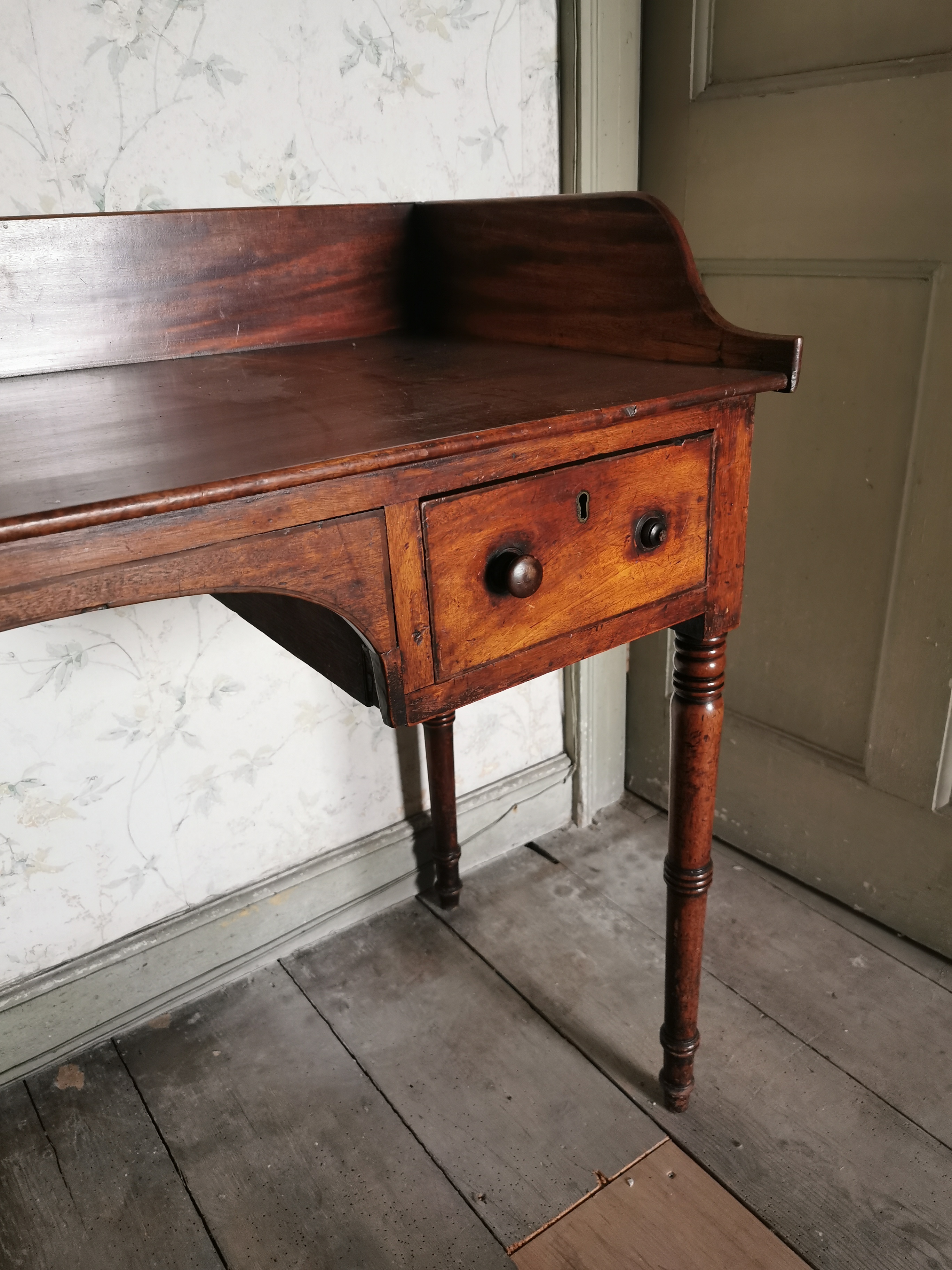 Georgian mahogany side table the gallery back above two short drawers In the frieze raised on ringed - Image 5 of 6